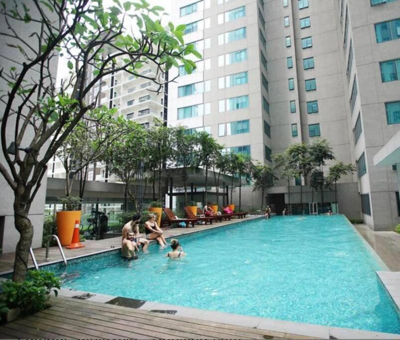 Summer Suites Apartment @Klcc By Sarah'S Lodge Куала-Лумпур Екстер'єр фото