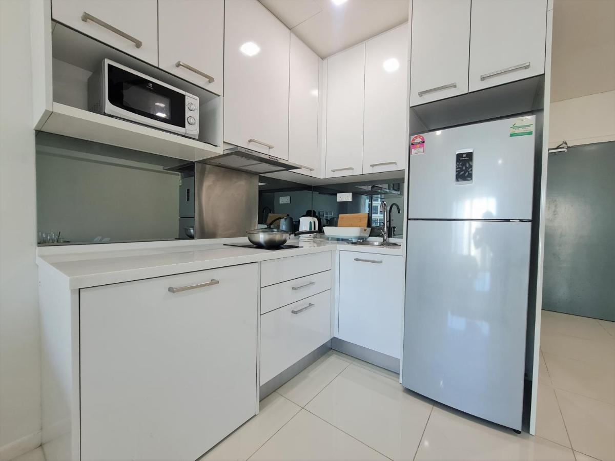 Summer Suites Apartment @Klcc By Sarah'S Lodge Куала-Лумпур Екстер'єр фото