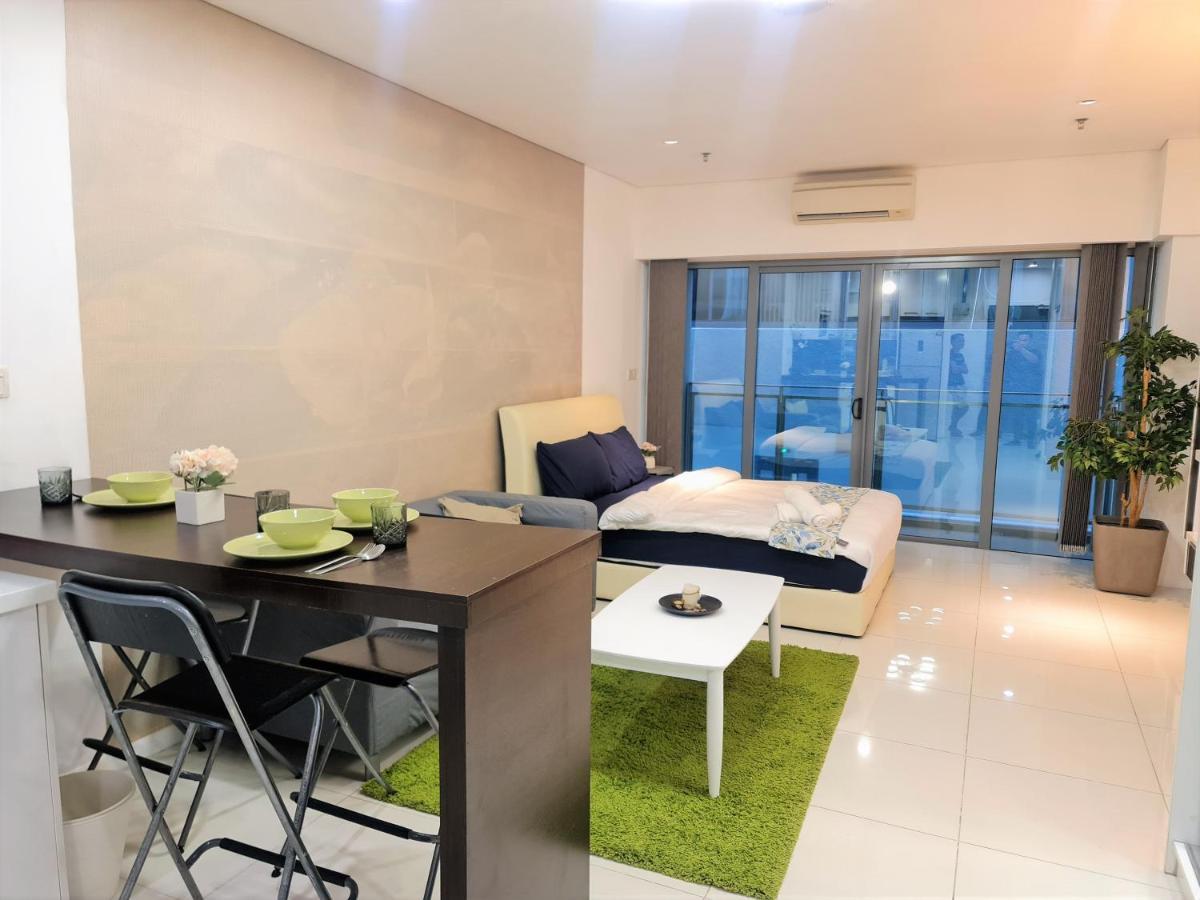 Summer Suites Apartment @Klcc By Sarah'S Lodge Куала-Лумпур Екстер'єр фото